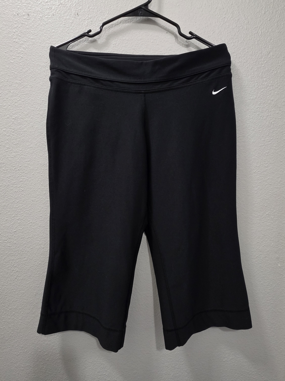 Nike Women's Black Performance Mid-Length Pants